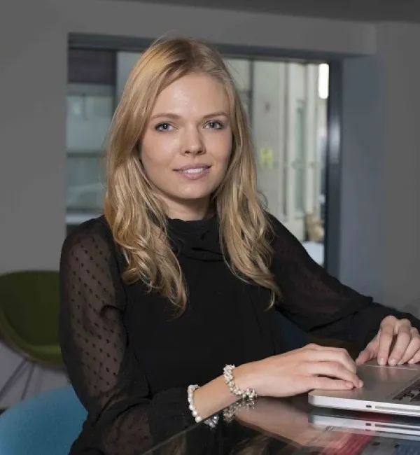 A portrait of Karoline of Smartzer Ltd